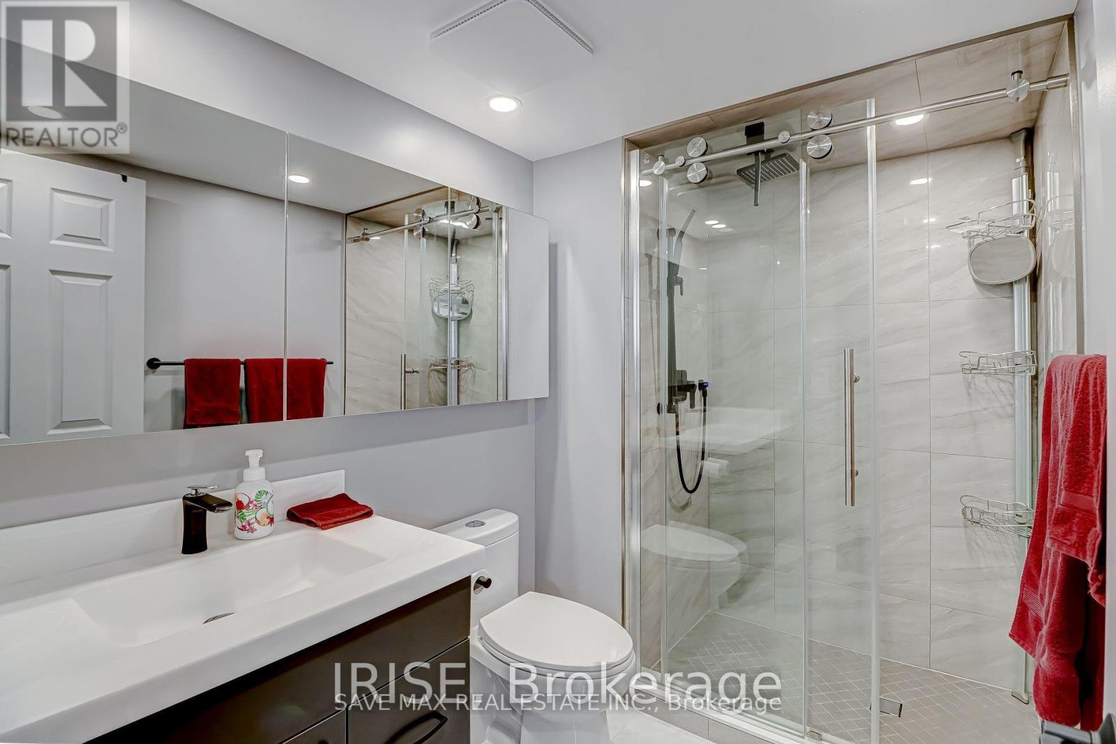 1906 - 50 Eglington Avenue W, Mississauga, Ontario  L5R 3P5 - Photo 19 - W12473838