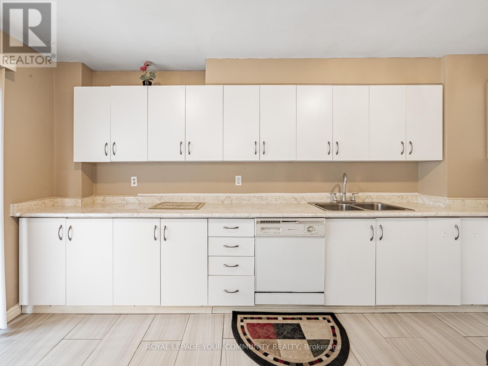 133 Wexford Road, Brampton, Ontario  L6Z 2T5 - Photo 12 - W12473887