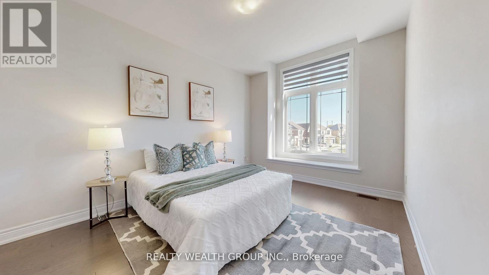 2421 Irene Crescent, Oakville, Ontario L6H 7C5 - Photo 24 - W12473894