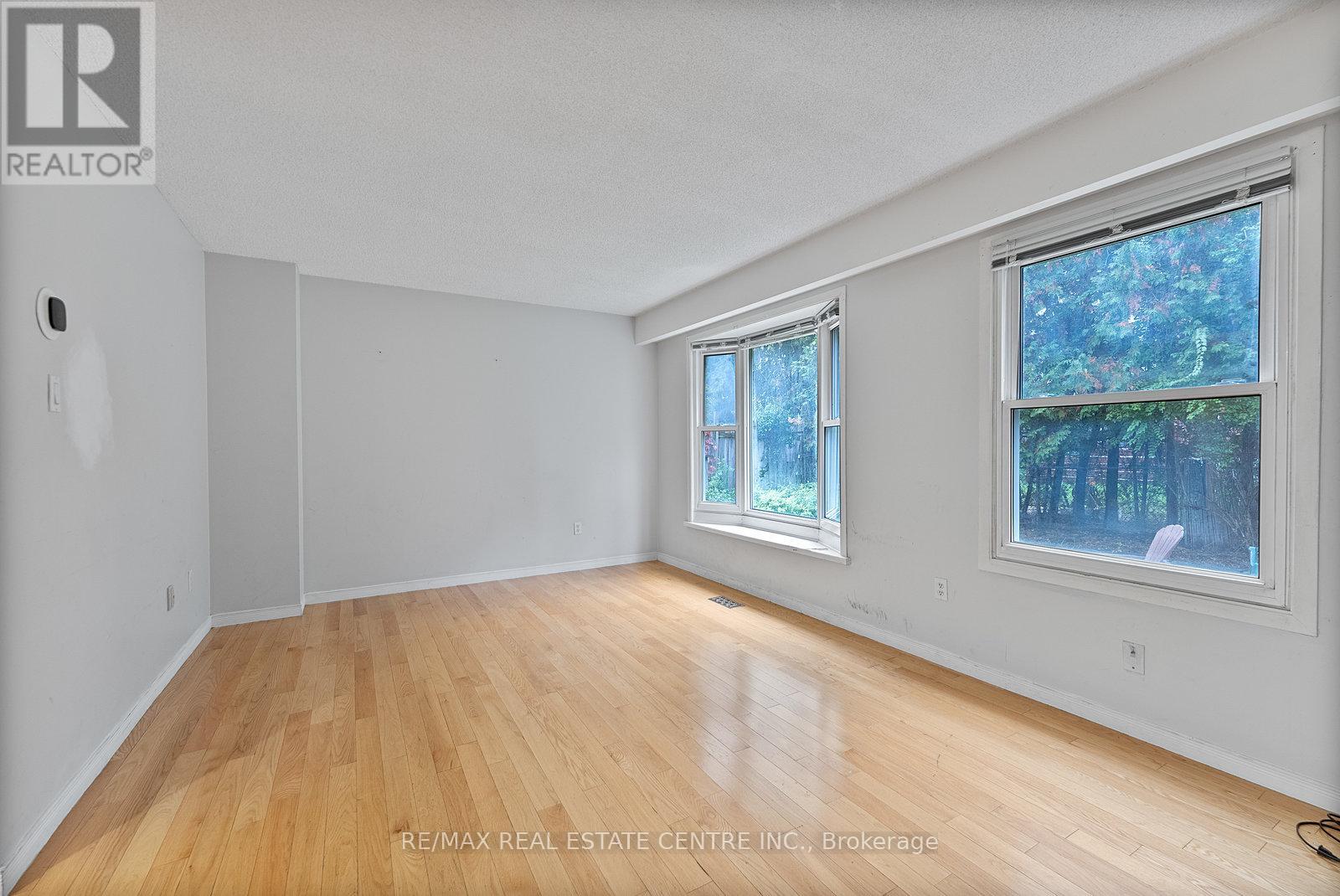 Upper - 79 Fawndale Crescent, Toronto, Ontario  M1W 2X3 - Photo 8 - E12473899