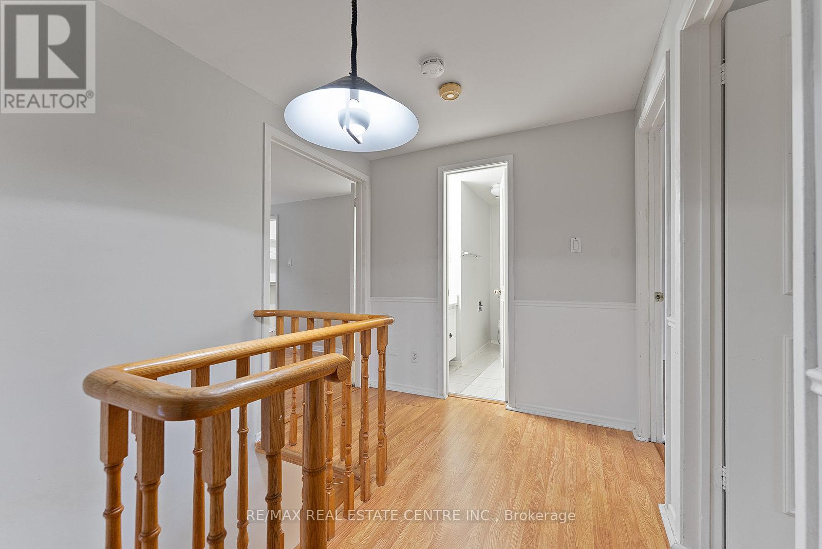 Upper - 79 Fawndale Crescent, Toronto, Ontario  M1W 2X3 - Photo 19 - E12473899
