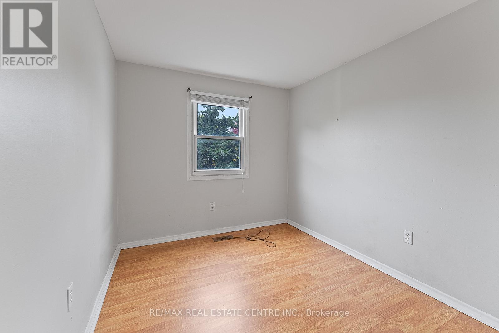 Upper - 79 Fawndale Crescent, Toronto, Ontario  M1W 2X3 - Photo 30 - E12473899