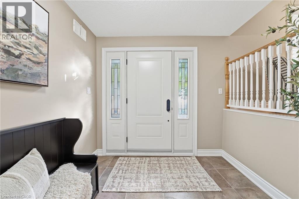 37 Kensington Avenue, Kitchener, Ontario  N2B 1J5 - Photo 3 - 40779959
