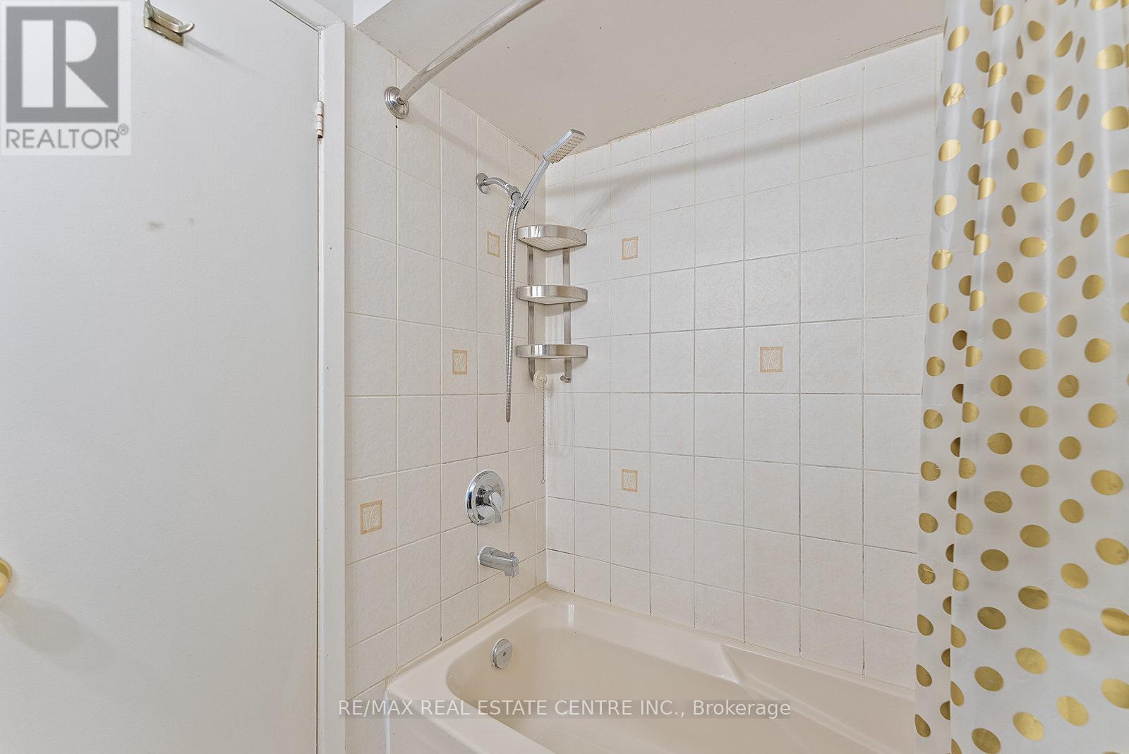 Upper - 79 Fawndale Crescent, Toronto, Ontario  M1W 2X3 - Photo 26 - E12473899