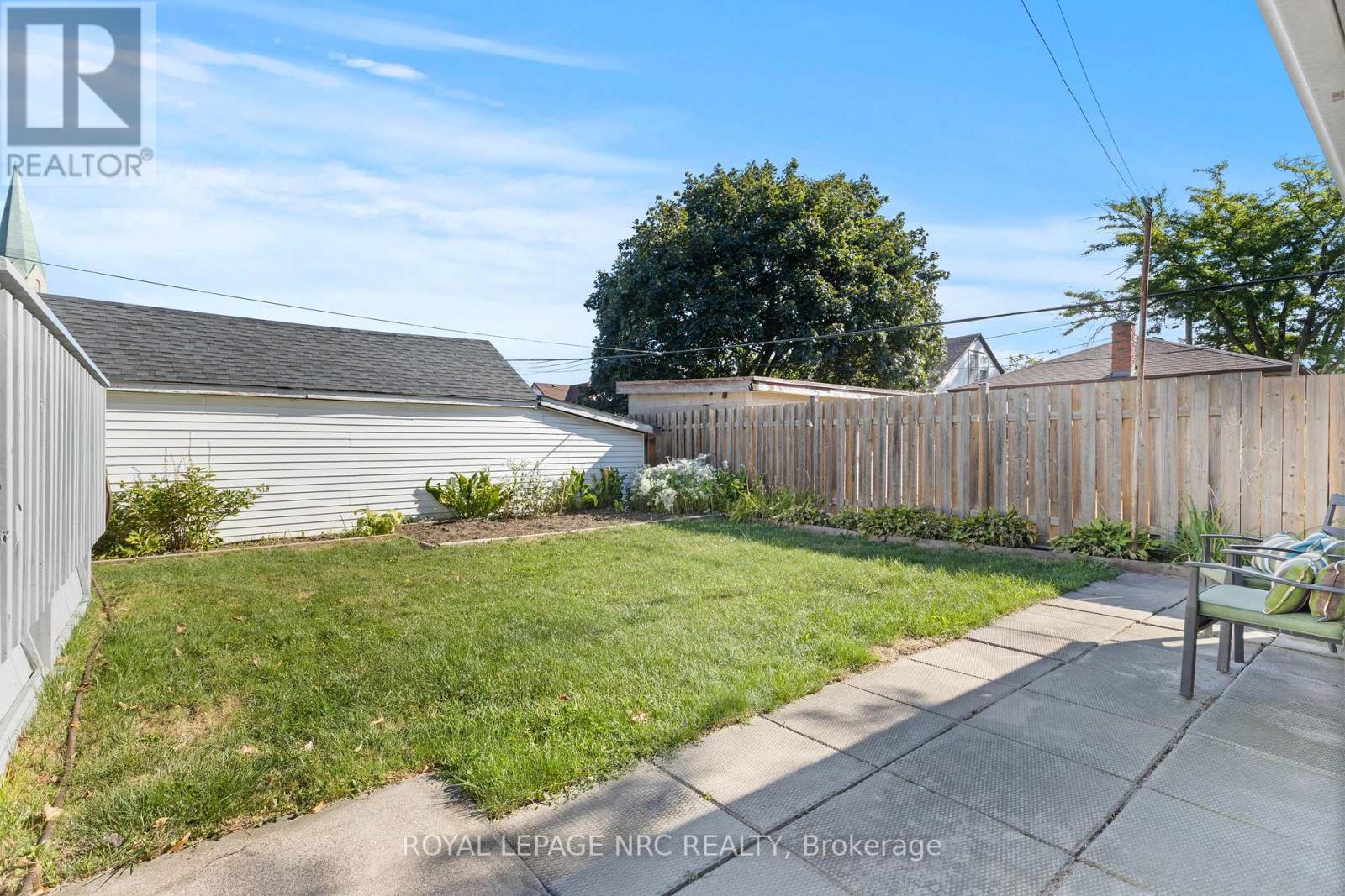 28 Augusta Avenue, St. Catharines, Ontario  L2M 5R2 - Photo 41 - X12477714