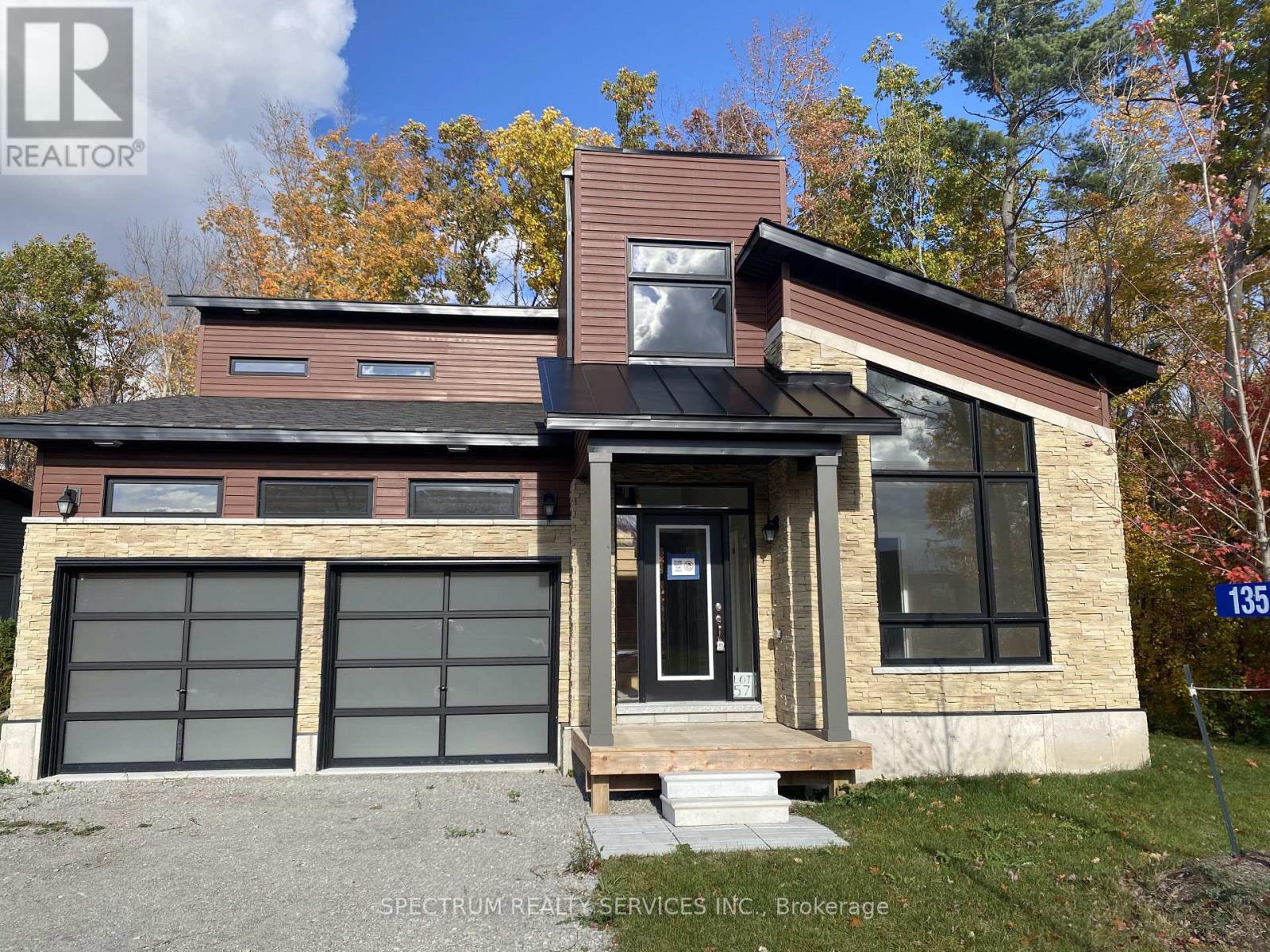 135 MARINA VILLAGE DRIVE, Georgian Bay, Ontario