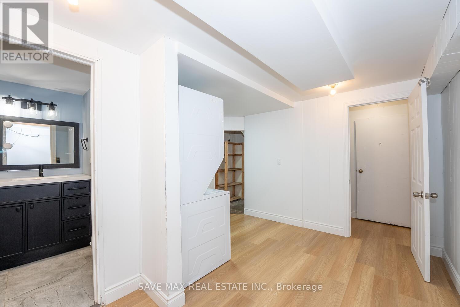 Photo 40 of 48 for 29 Renny Crescent