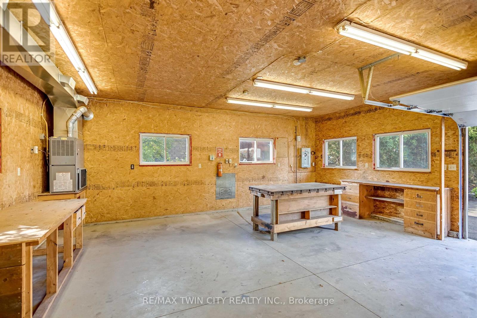 25 Broadway Street E, Brant, Ontario  N3L 2R3 - Photo 40 - X12473880