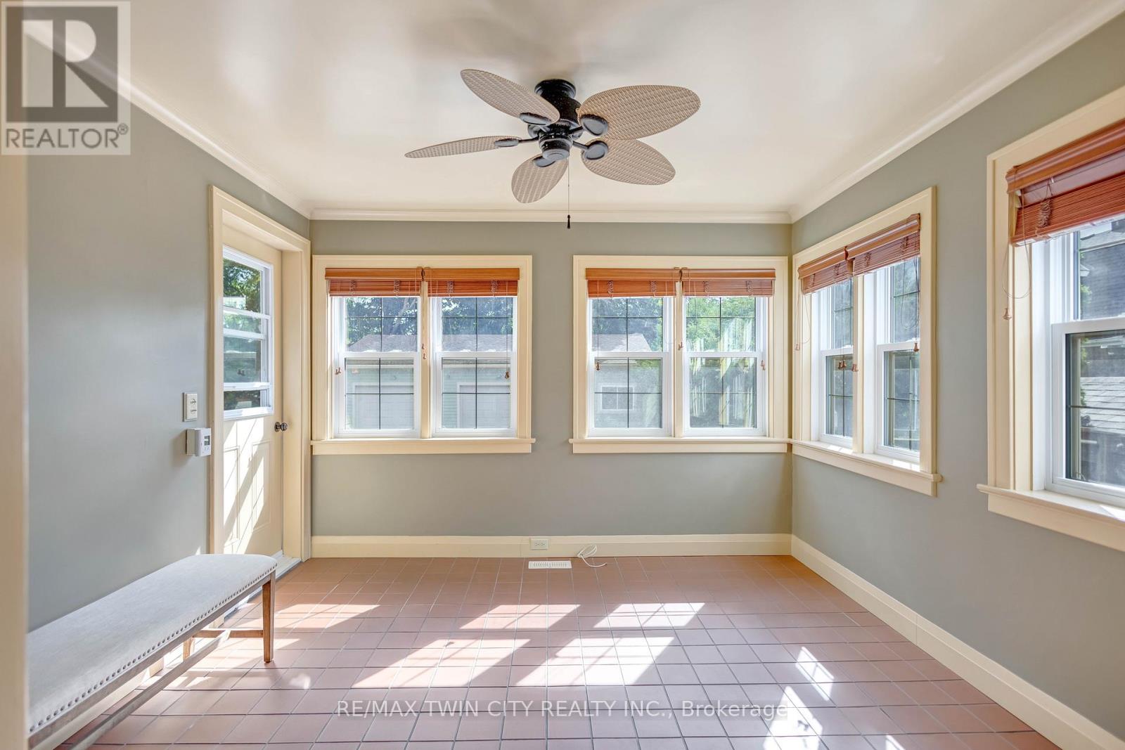 25 Broadway Street E, Brant, Ontario  N3L 2R3 - Photo 14 - X12473880