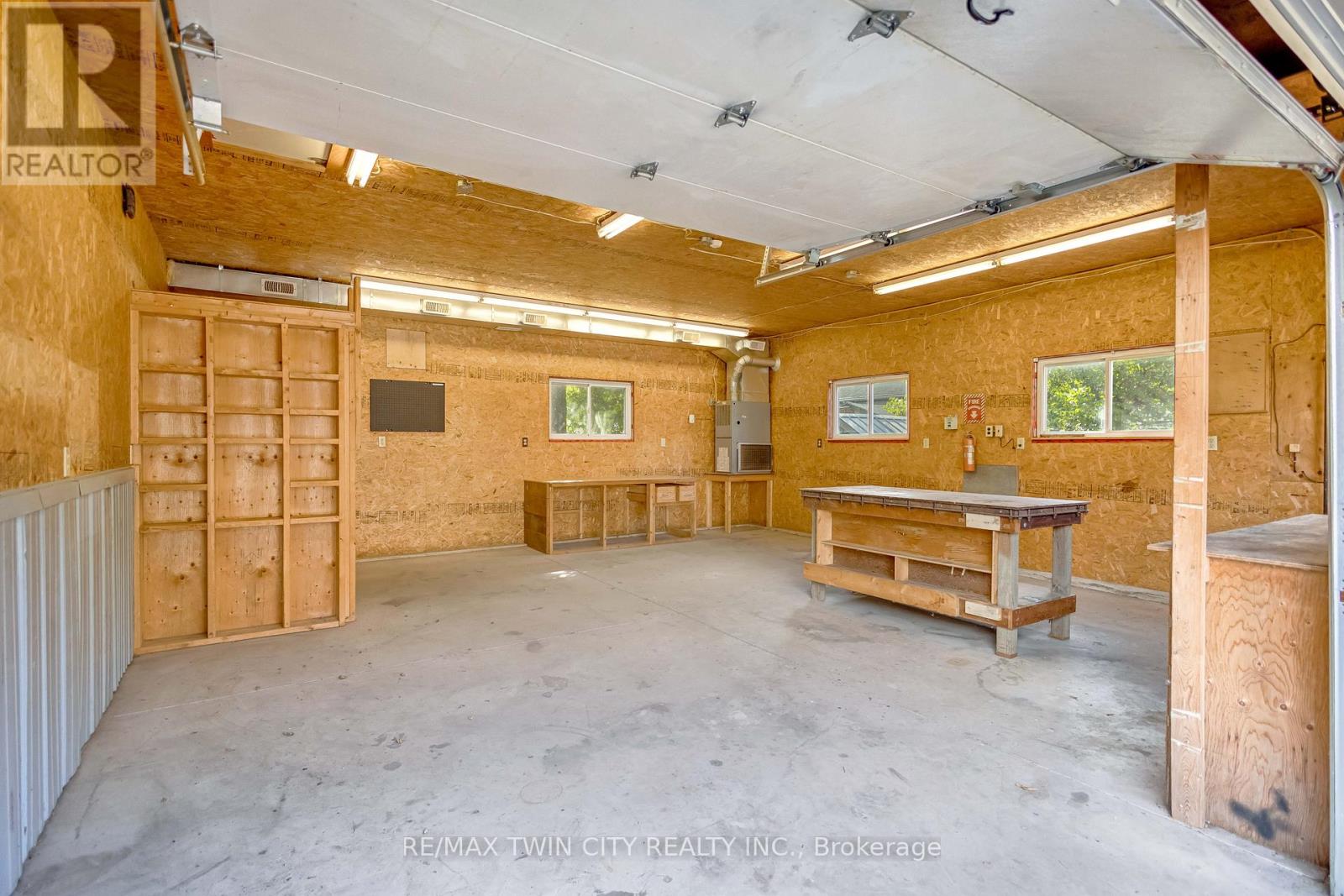 25 Broadway Street E, Brant, Ontario  N3L 2R3 - Photo 38 - X12473880