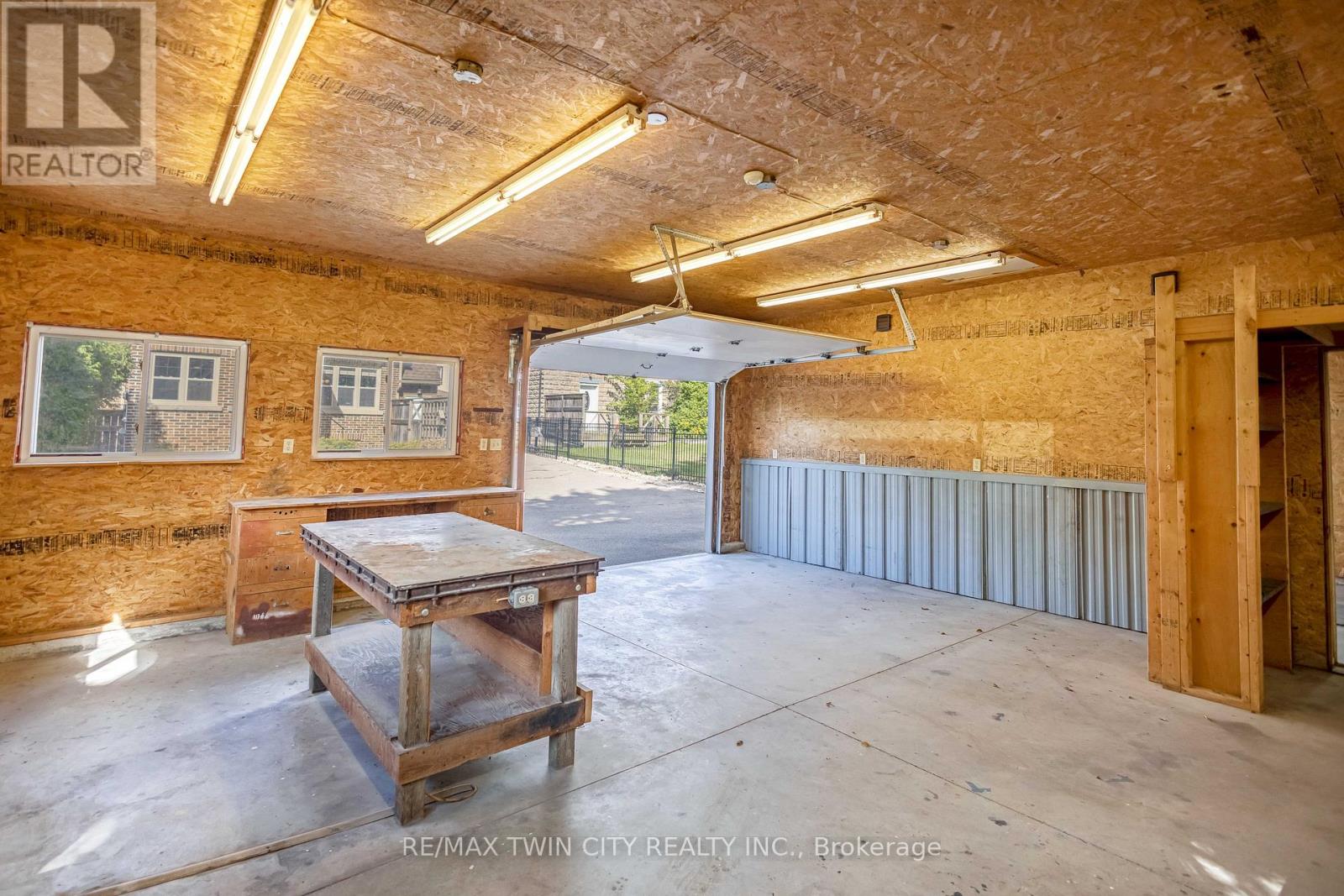 25 Broadway Street E, Brant, Ontario  N3L 2R3 - Photo 41 - X12473880