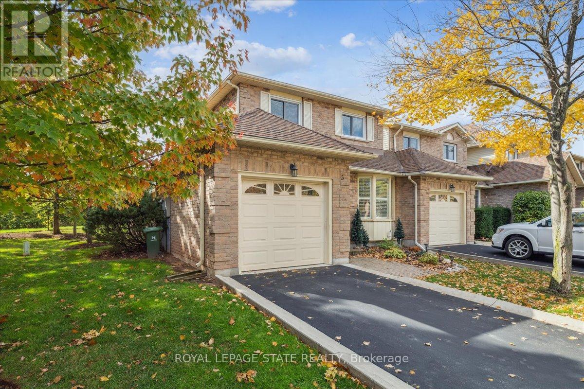 5 - 15 Ellington Avenue, Hamilton, Ontario  L8E 4P3 - Photo 9 - X12473898