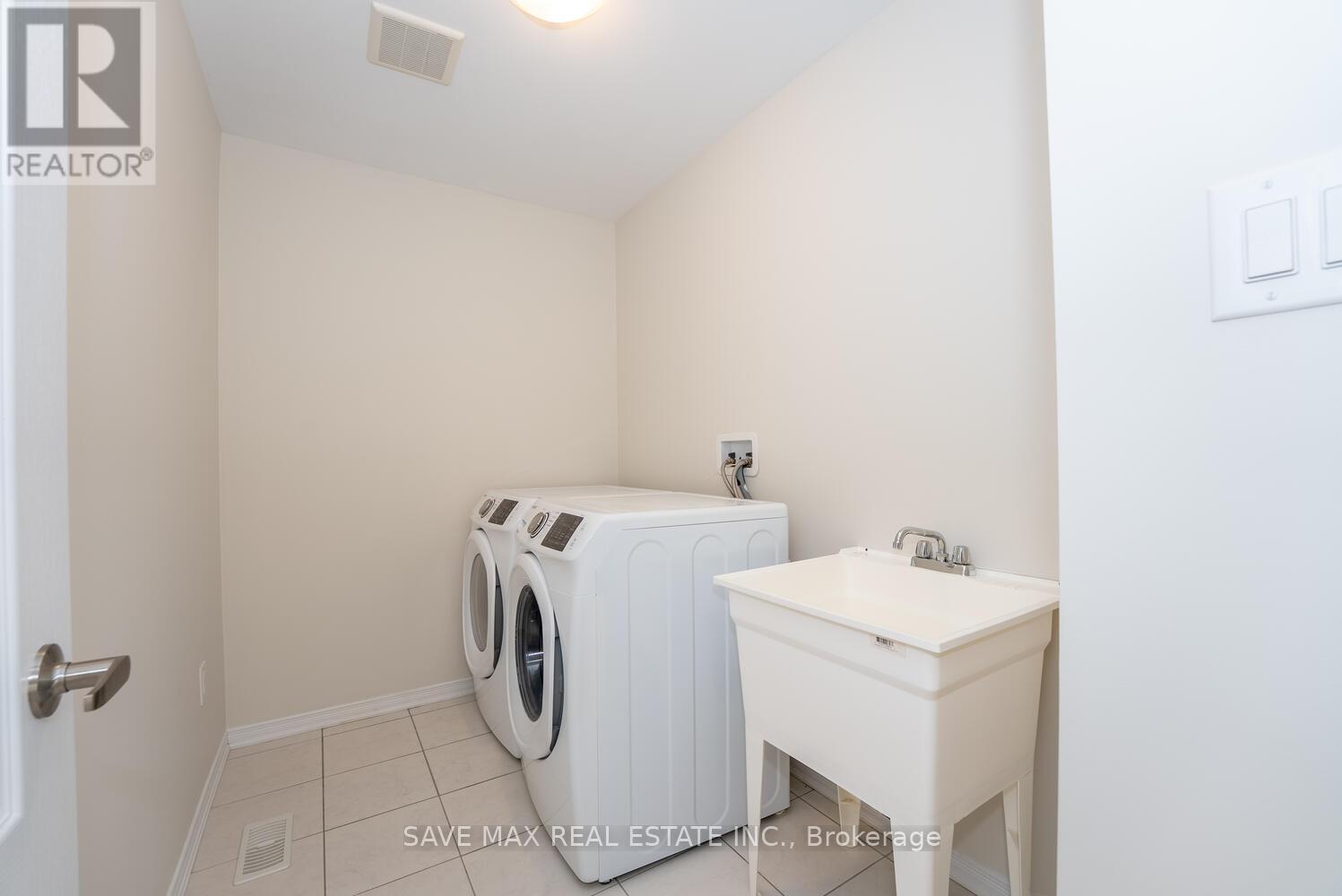 Main And Second - 27 Blacksmith Drive, Woolwich, Ontario  N0B 1M0 - Photo 11 - X12473886