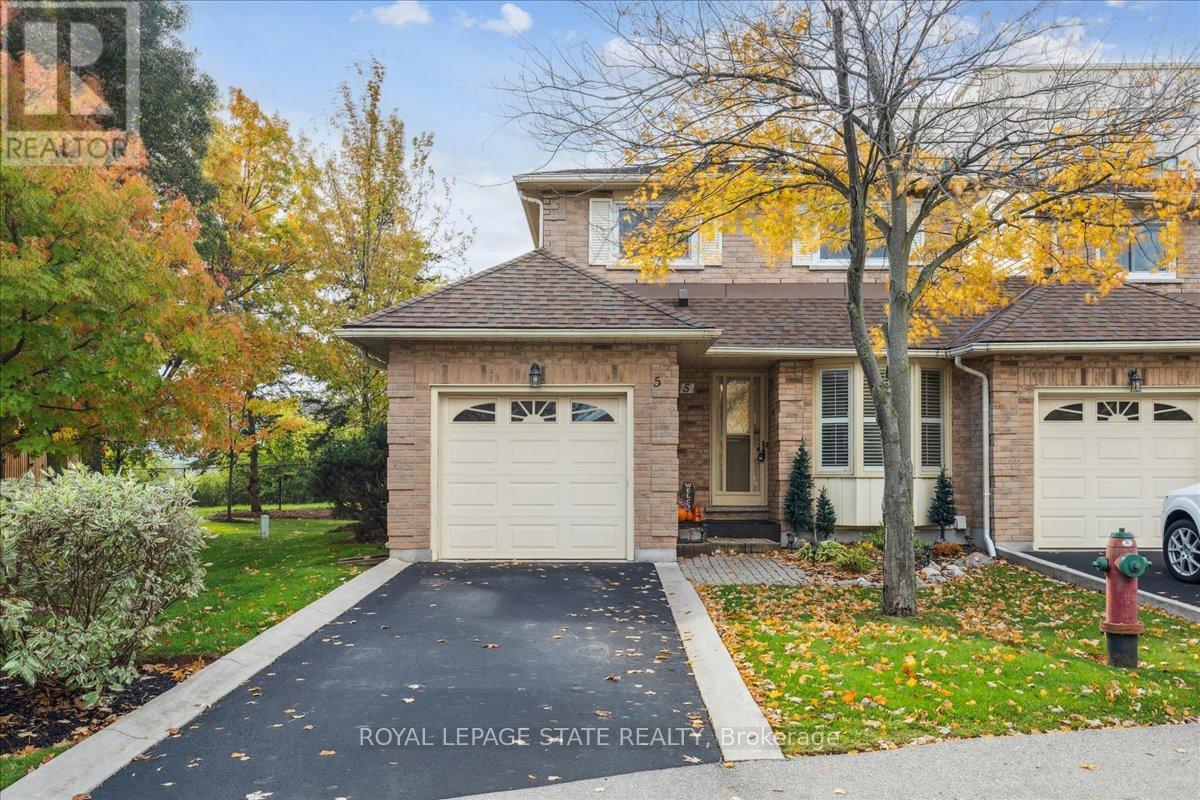5 - 15 ELLINGTON AVENUE, Hamilton, Ontario