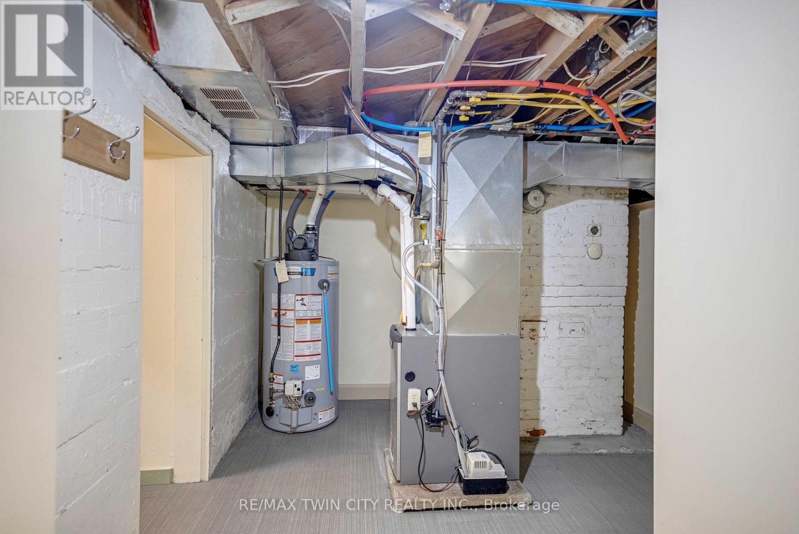 25 Broadway Street E, Brant, Ontario  N3L 2R3 - Photo 31 - X12473880