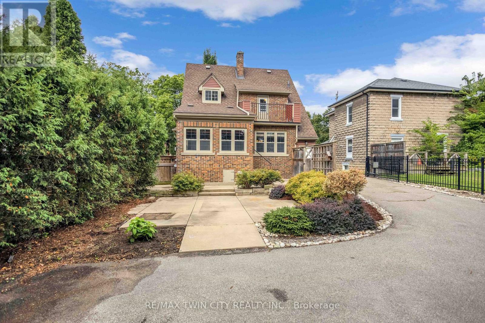 25 Broadway Street E, Brant, Ontario  N3L 2R3 - Photo 32 - X12473880