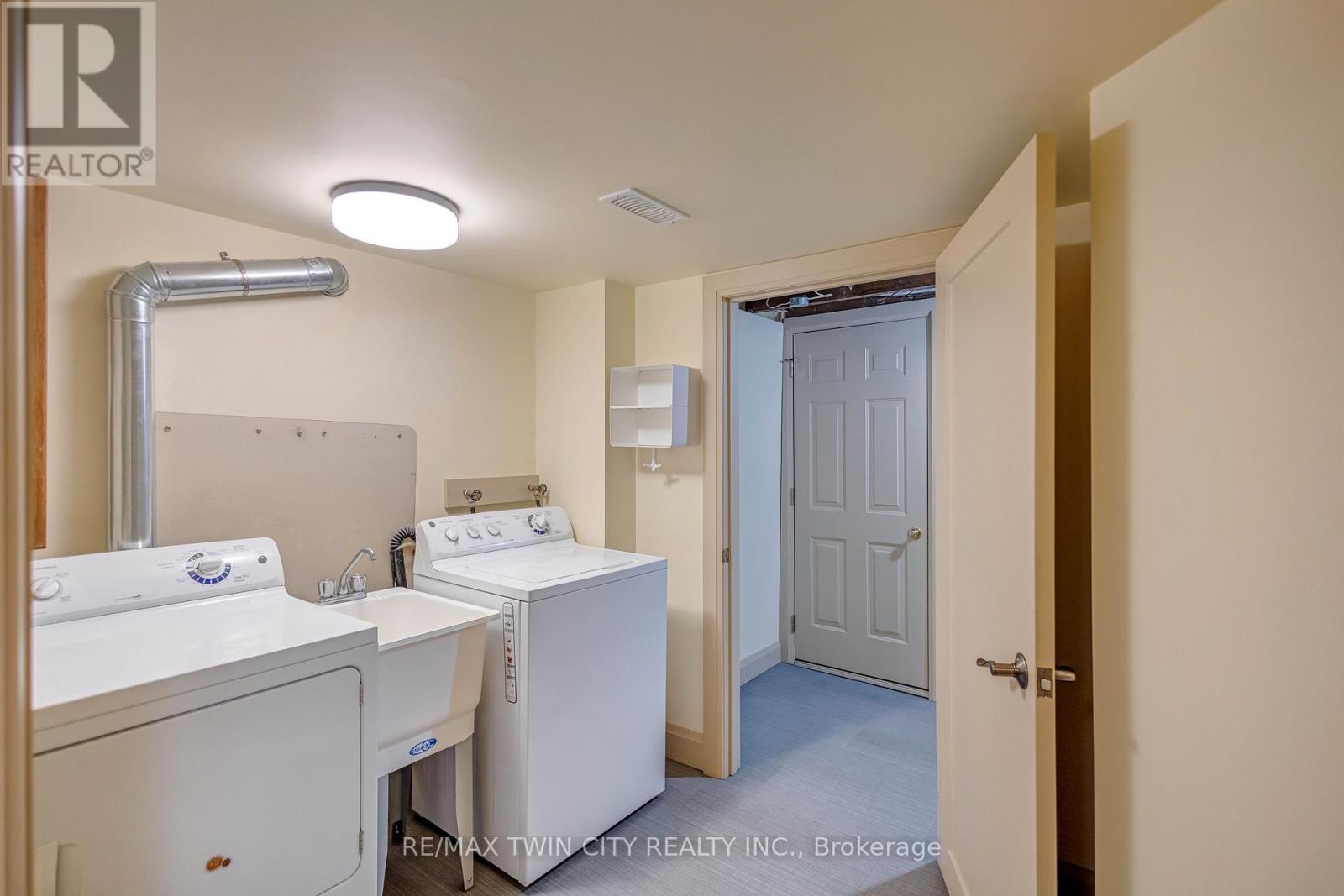 25 Broadway Street E, Brant, Ontario  N3L 2R3 - Photo 29 - X12473880