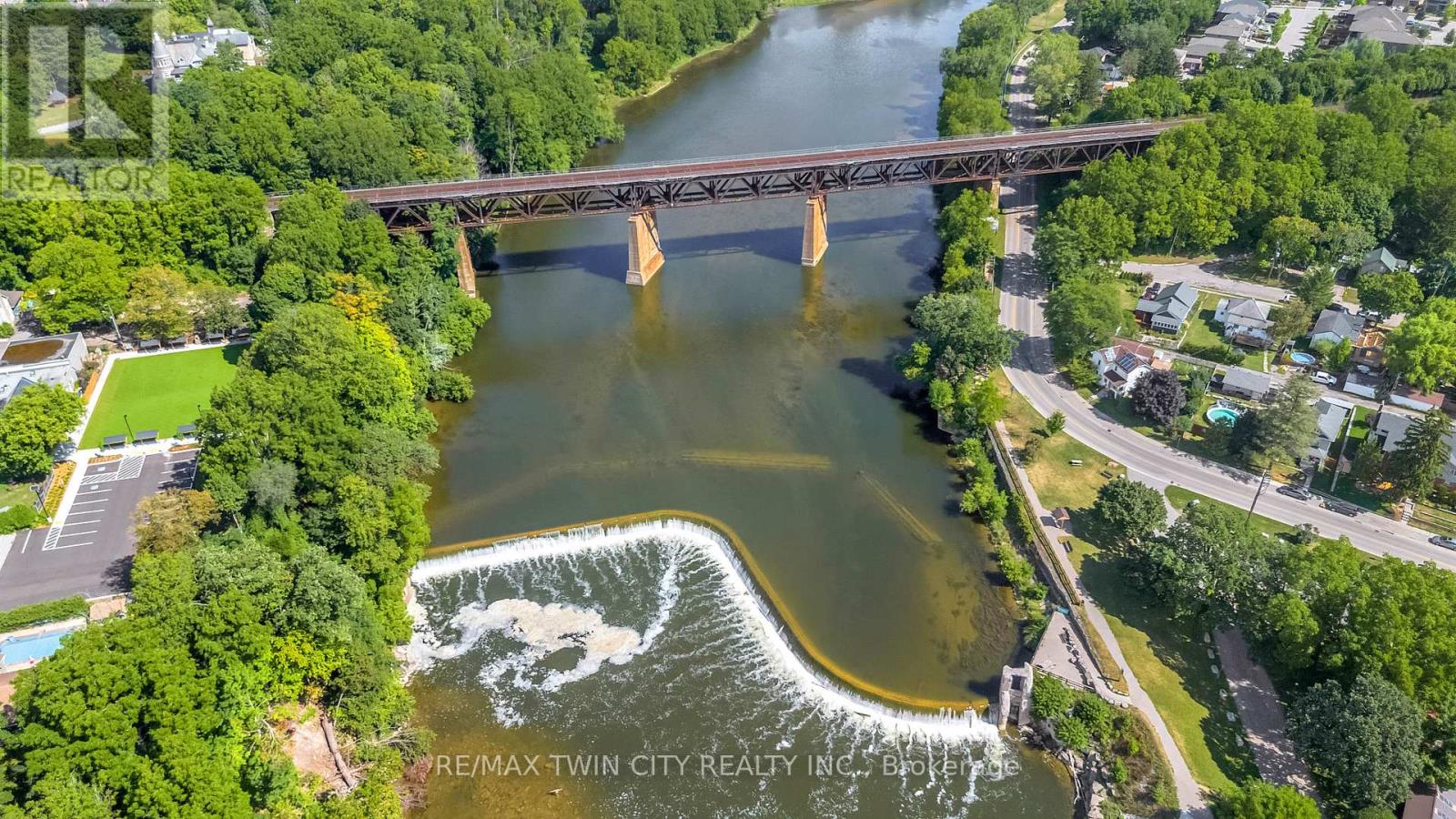 25 Broadway Street E, Brant, Ontario  N3L 2R3 - Photo 46 - X12473880