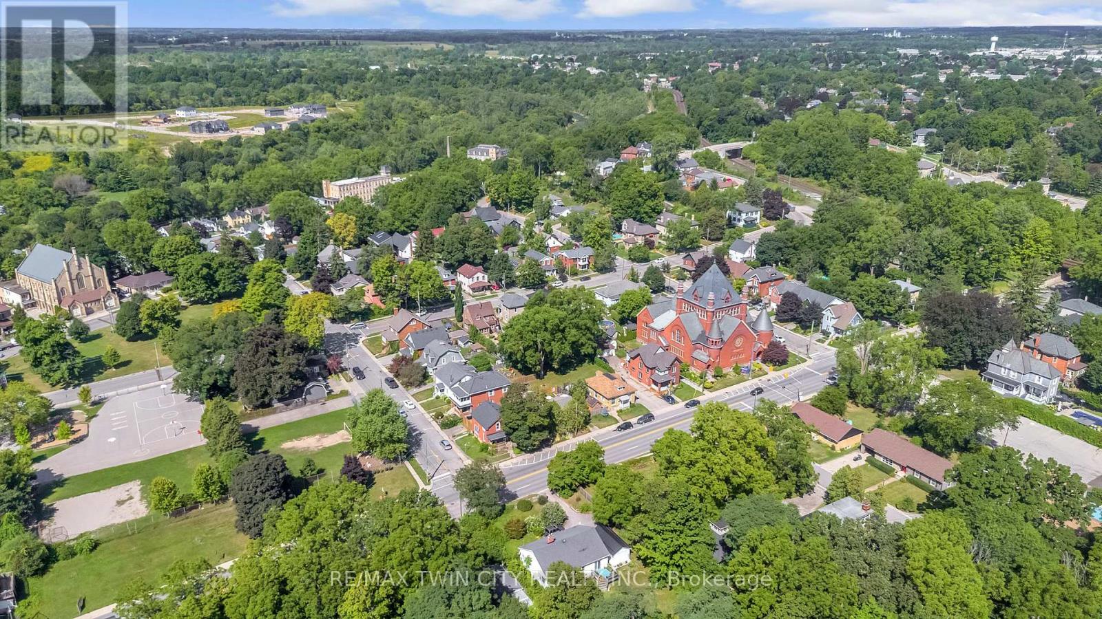 25 Broadway Street E, Brant, Ontario  N3L 2R3 - Photo 47 - X12473880