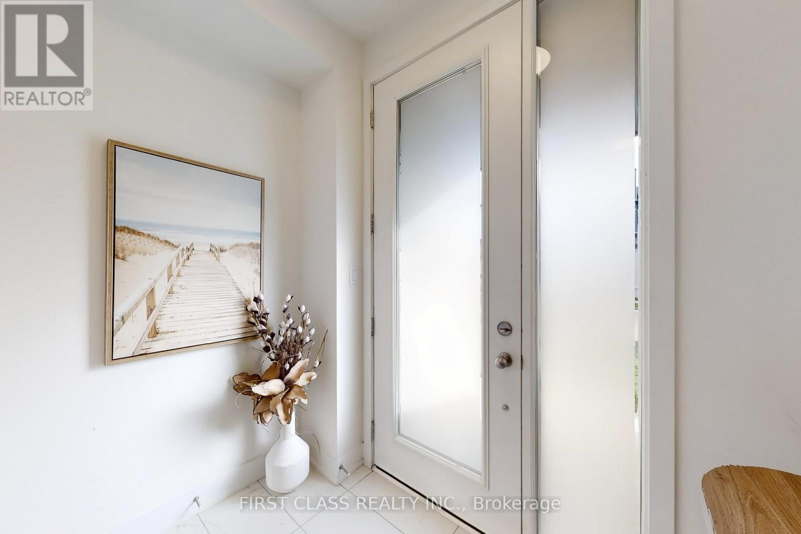 130 Hilts Drive, Richmond Hill, Ontario  L4S 0J2 - Photo 14 - N12477334