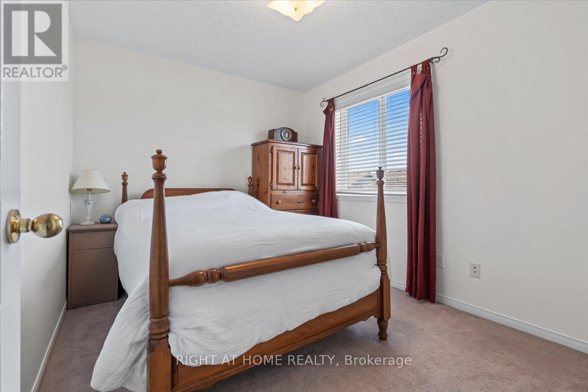 84 Trevino Circle, Barrie, Ontario  L4M 6T8 - Photo 17 - S12475739