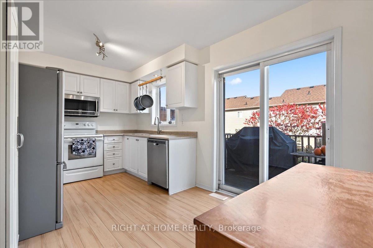 84 Trevino Circle, Barrie, Ontario  L4M 6T8 - Photo 7 - S12475739