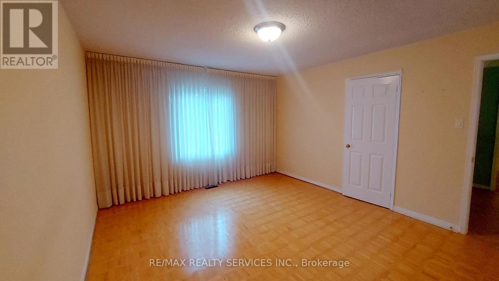 26 Hacienda Court, Brampton, Ontario  L6Z 3J1 - Photo 25 - W12348242