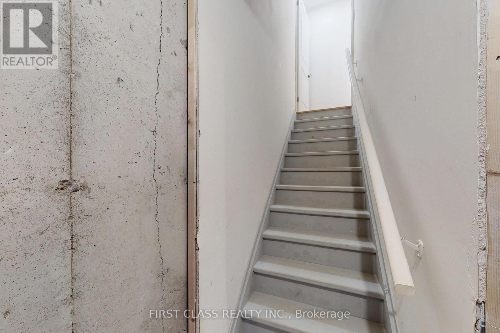 130 Hilts Drive, Richmond Hill, Ontario  L4S 0J2 - Photo 32 - N12477334