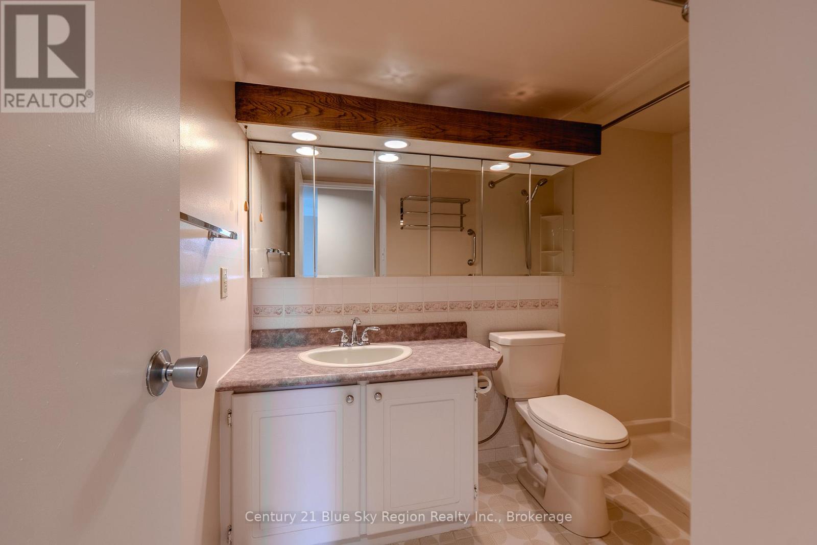 401 - 425 William Street, North Bay, Ontario  P1A 1X6 - Photo 38 - X12477727