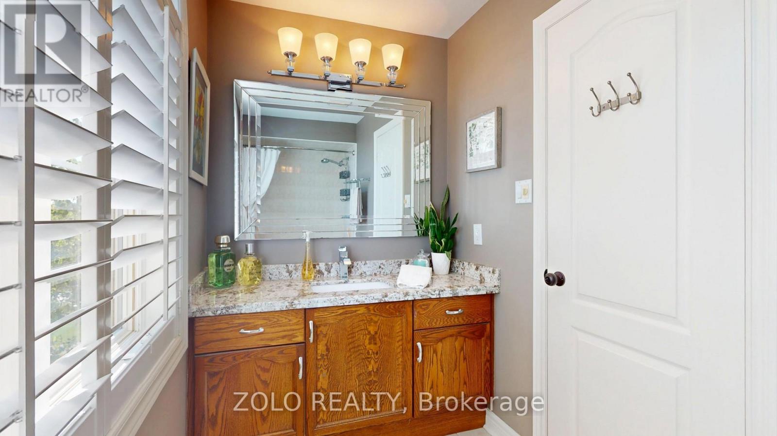 6 Massari Street, Caledon, Ontario  L7K 0B6 - Photo 27 - W12410039