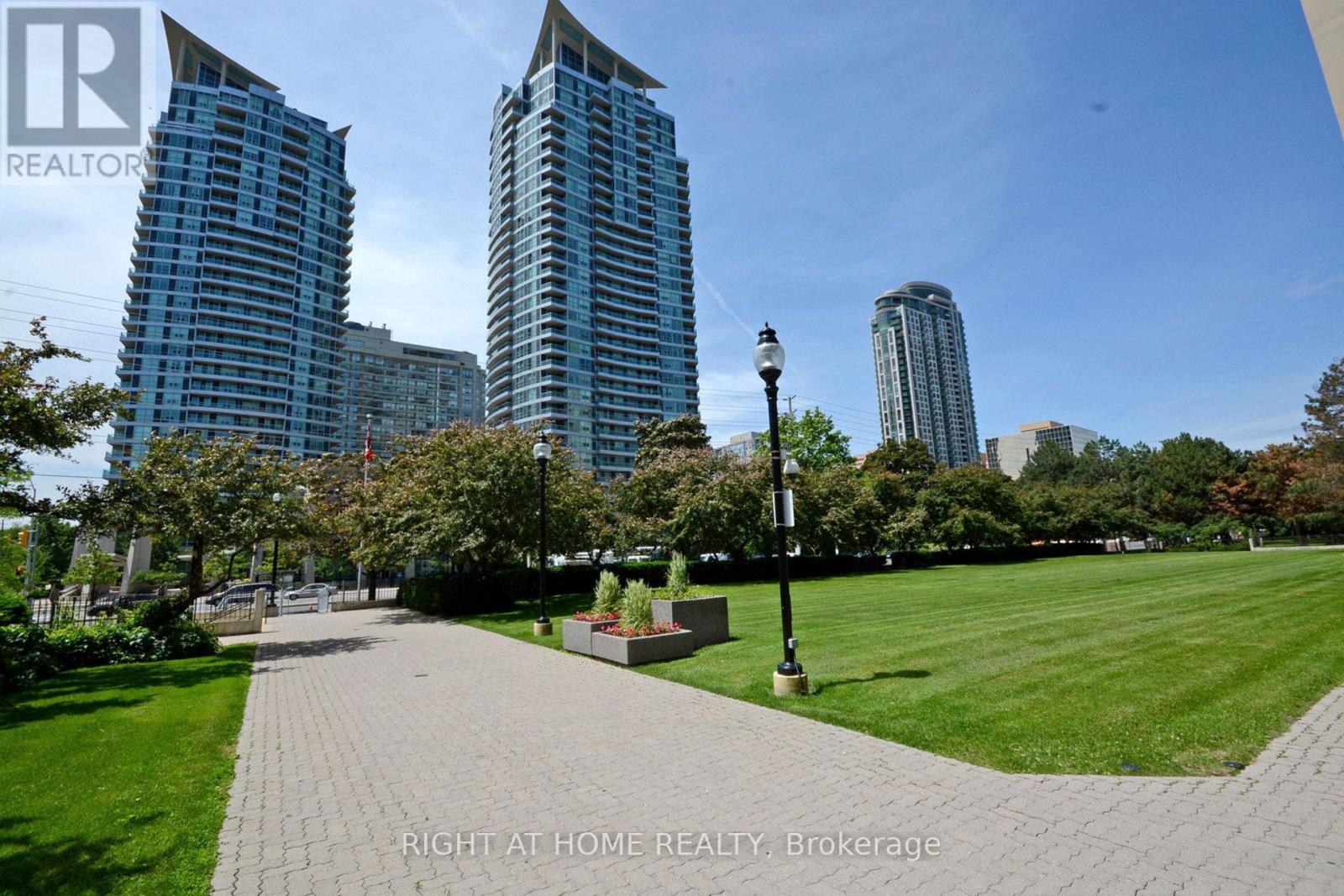 1209 - 3590 Kaneff Crescent, Mississauga, Ontario  L5A 3X3 - Photo 44 - W12476531