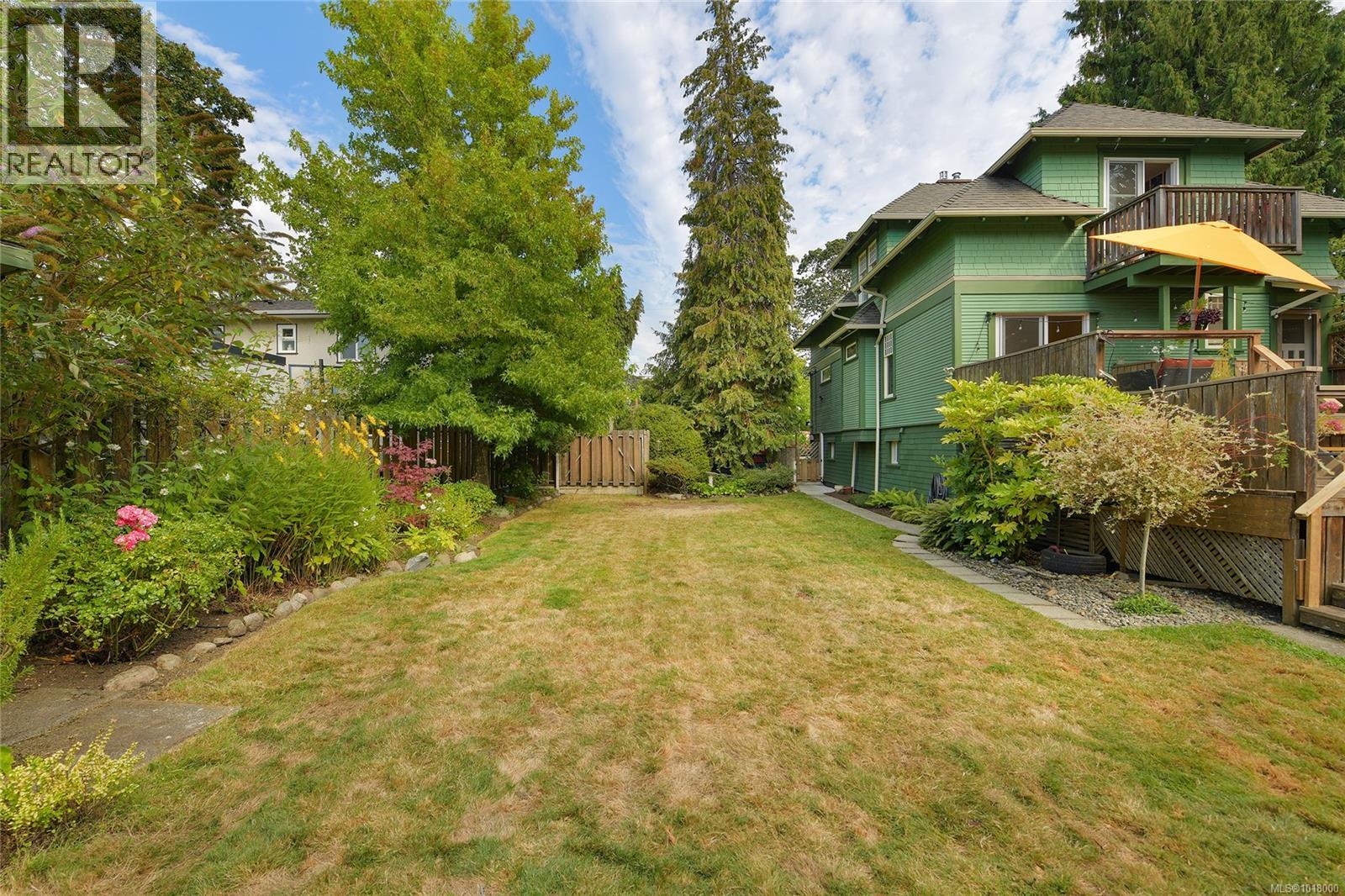 1038 Chamberlain St, Victoria, British Columbia  V8S 4B9 - Photo 48 - 1018000
