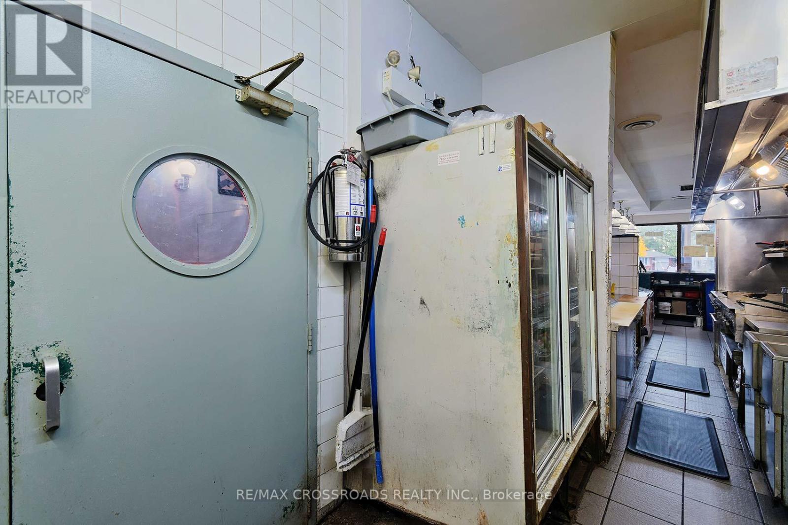 3264 Lawrence Avenue E, Toronto, Ontario  M1H 1A4 - Photo 33 - E12437682
