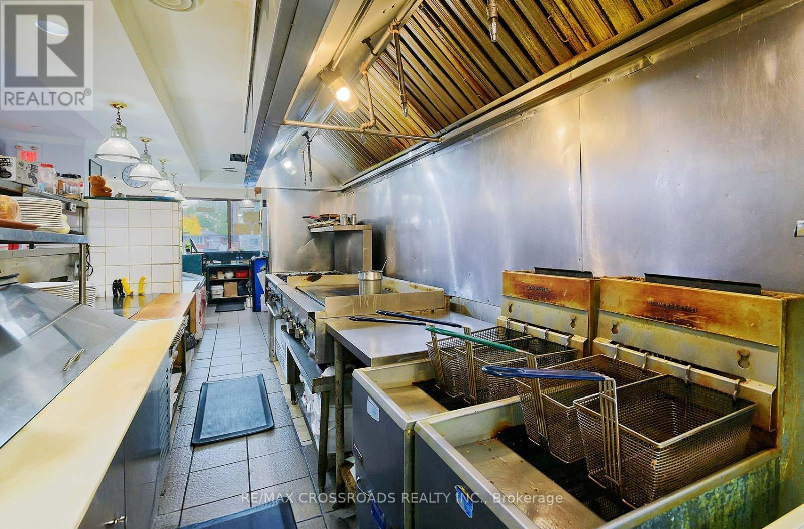 3264 Lawrence Avenue E, Toronto, Ontario  M1H 1A4 - Photo 32 - E12437682