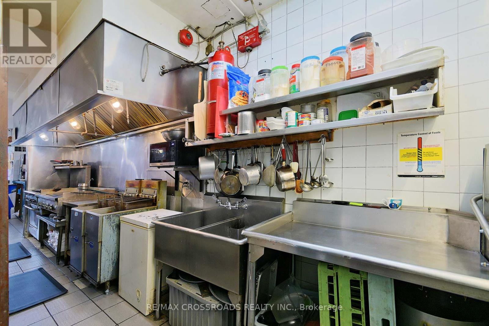3264 Lawrence Avenue E, Toronto, Ontario  M1H 1A4 - Photo 30 - E12437682