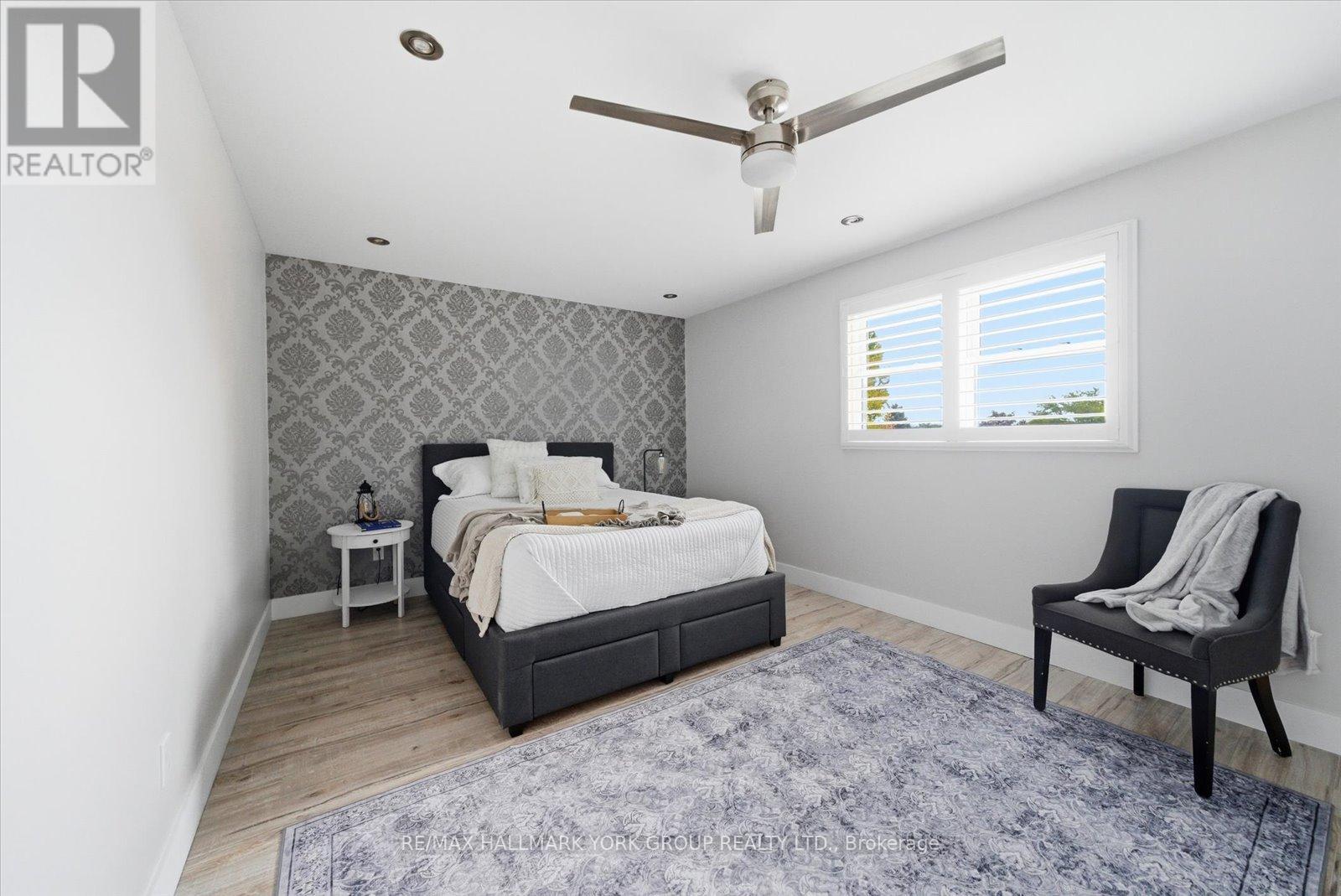 234 Billings Crescent, Newmarket (Bristol-London), Ontario  L3Y 7Y7 - Photo 13 - N12473907
