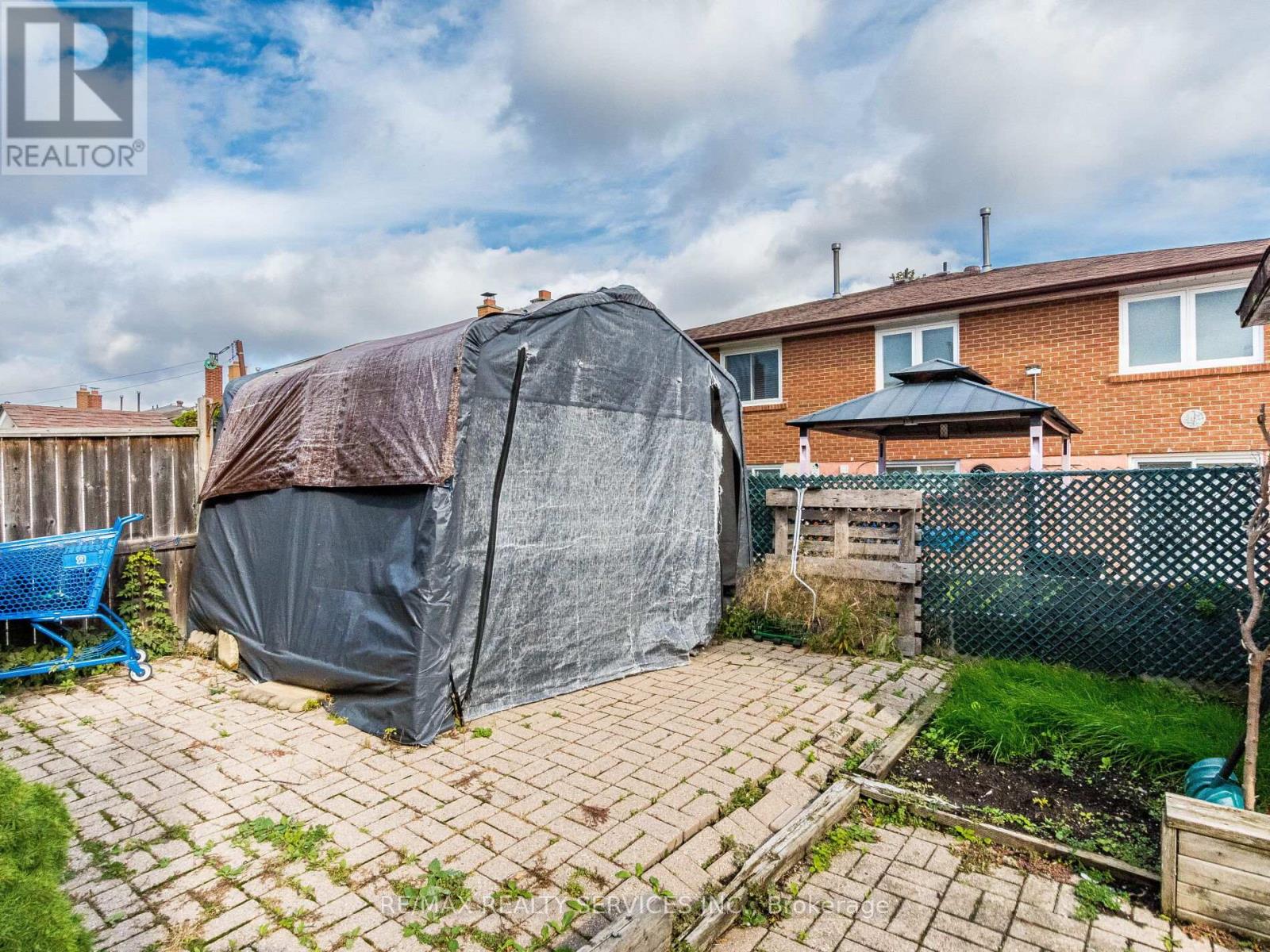 17 Fallway Road, Brampton, Ontario  L6V 3H1 - Photo 45 - W12460157