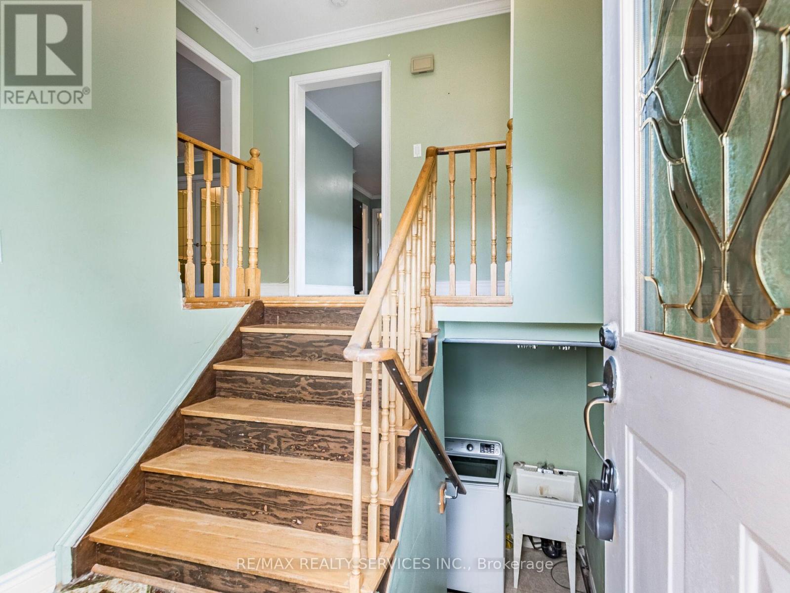 17 Fallway Road, Brampton, Ontario  L6V 3H1 - Photo 7 - W12460157