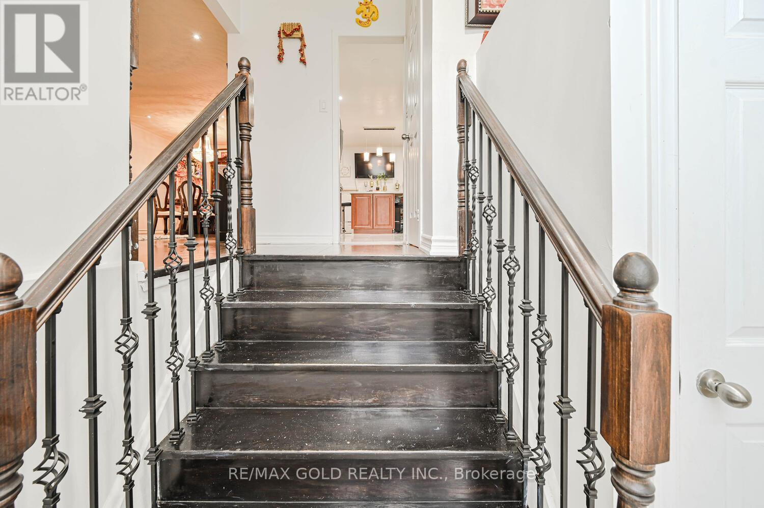 Property at 7296 SIGSBEE DRIVE image 4