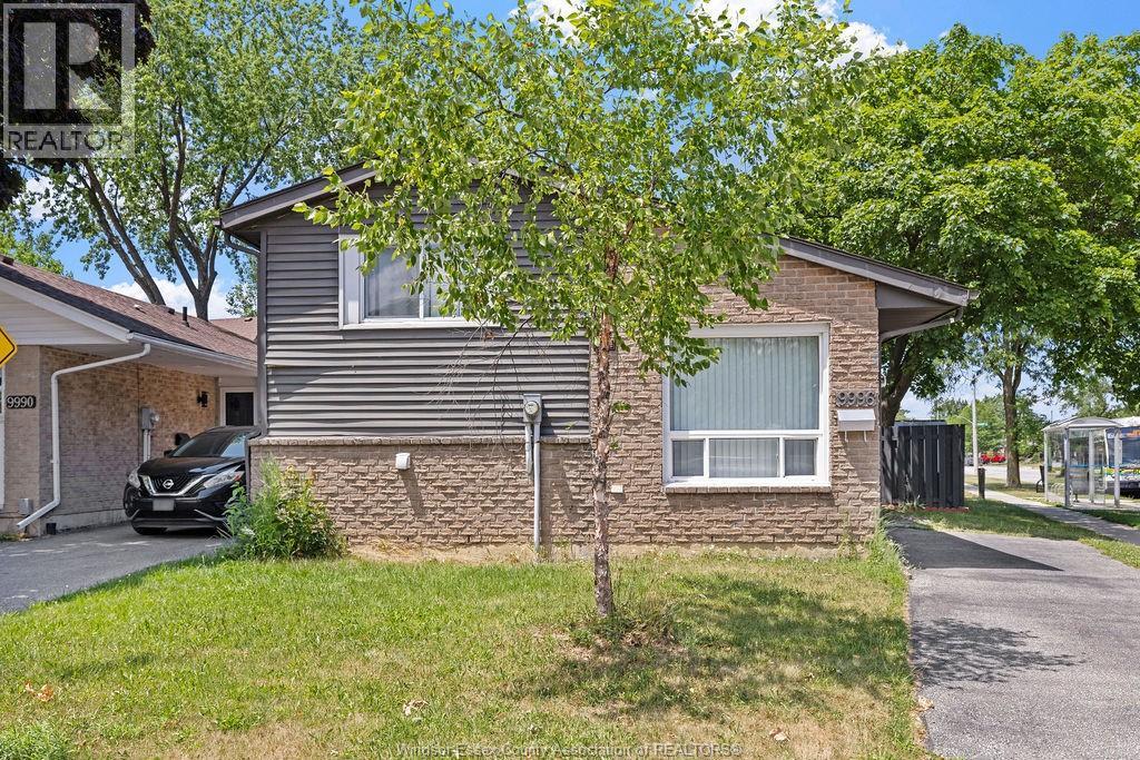 MLS# 25026955: 9996 FOREST GLADE COURT, Windsor, Canada