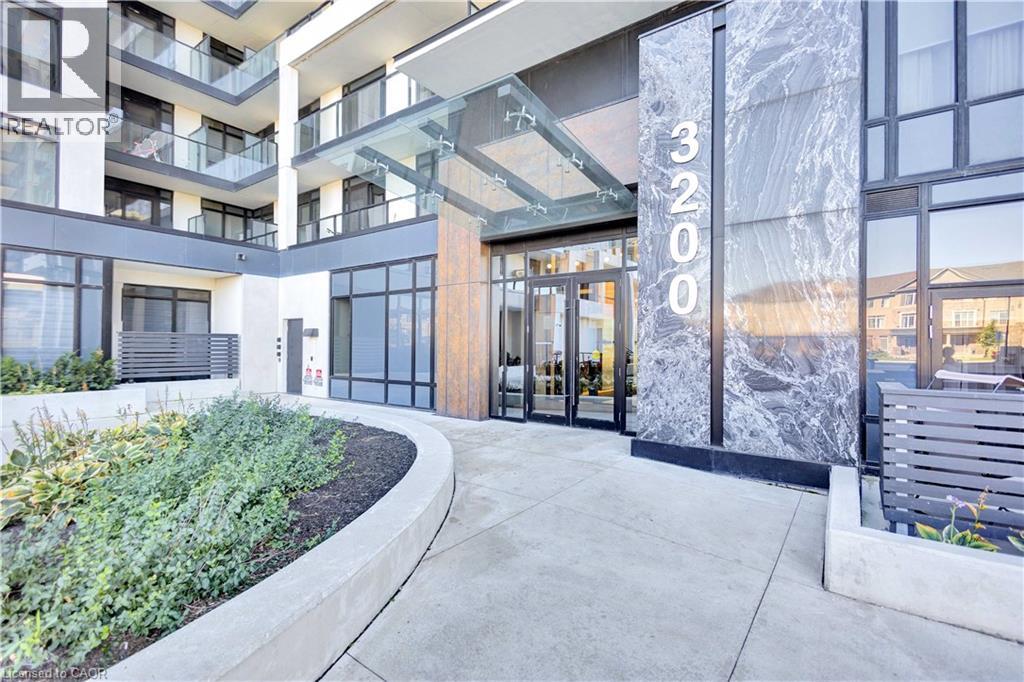 3200 William Coltson Avenue Unit# 721, Oakville, Ontario  L6H 7W6 - Photo 1 - 40780984