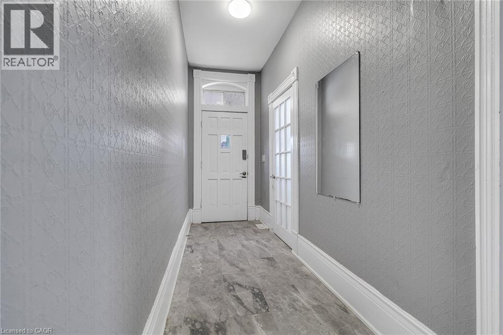 174 William Street, Brantford, Ontario  N3T 3L5 - Photo 3 - 40778657