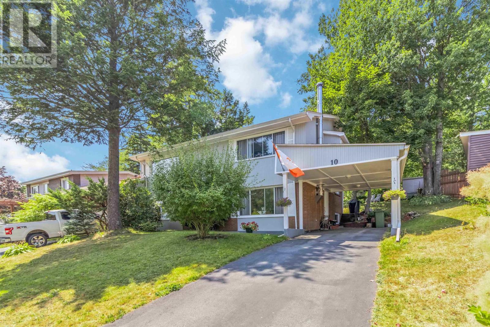 10 Oakburn Court, Halifax, Nova Scotia  B3M 2W6 - Photo 3 - 202520541