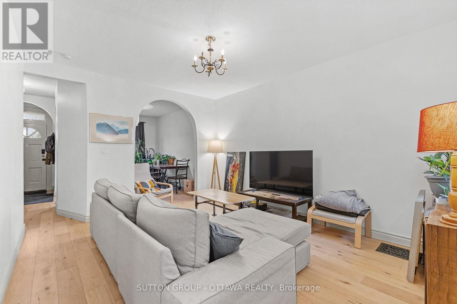 154 Arlington Avenue, Ottawa, Ontario  K1R 5S7 - Photo 7 - X12477811