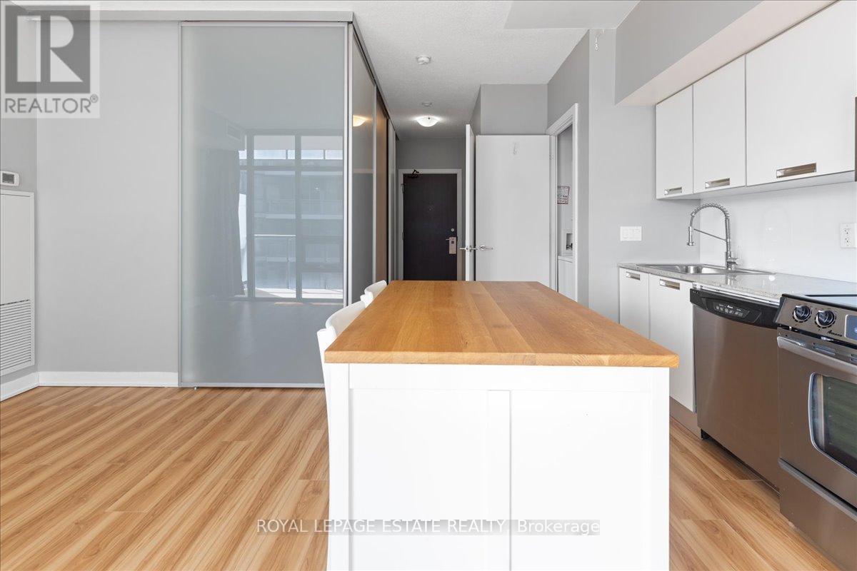 811 - 33 Charles Street E, Toronto, Ontario  M4Y 0A2 - Photo 12 - C12477689