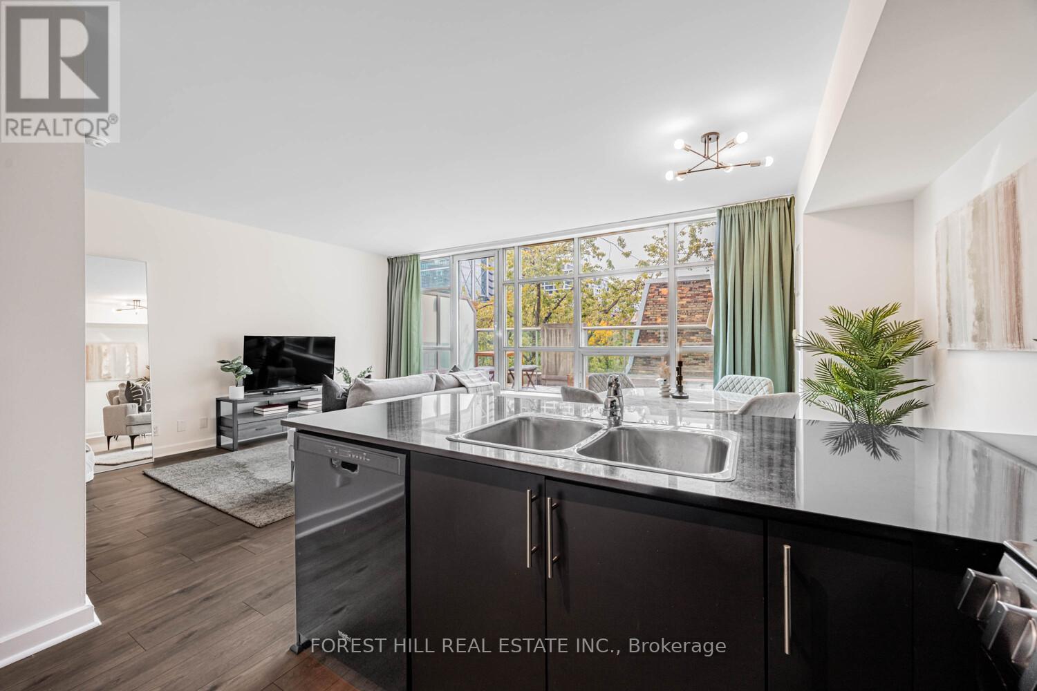 306 - 350 Wellington Street W, Toronto, Ontario  M5V 3W9 - Photo 15 - C12477707