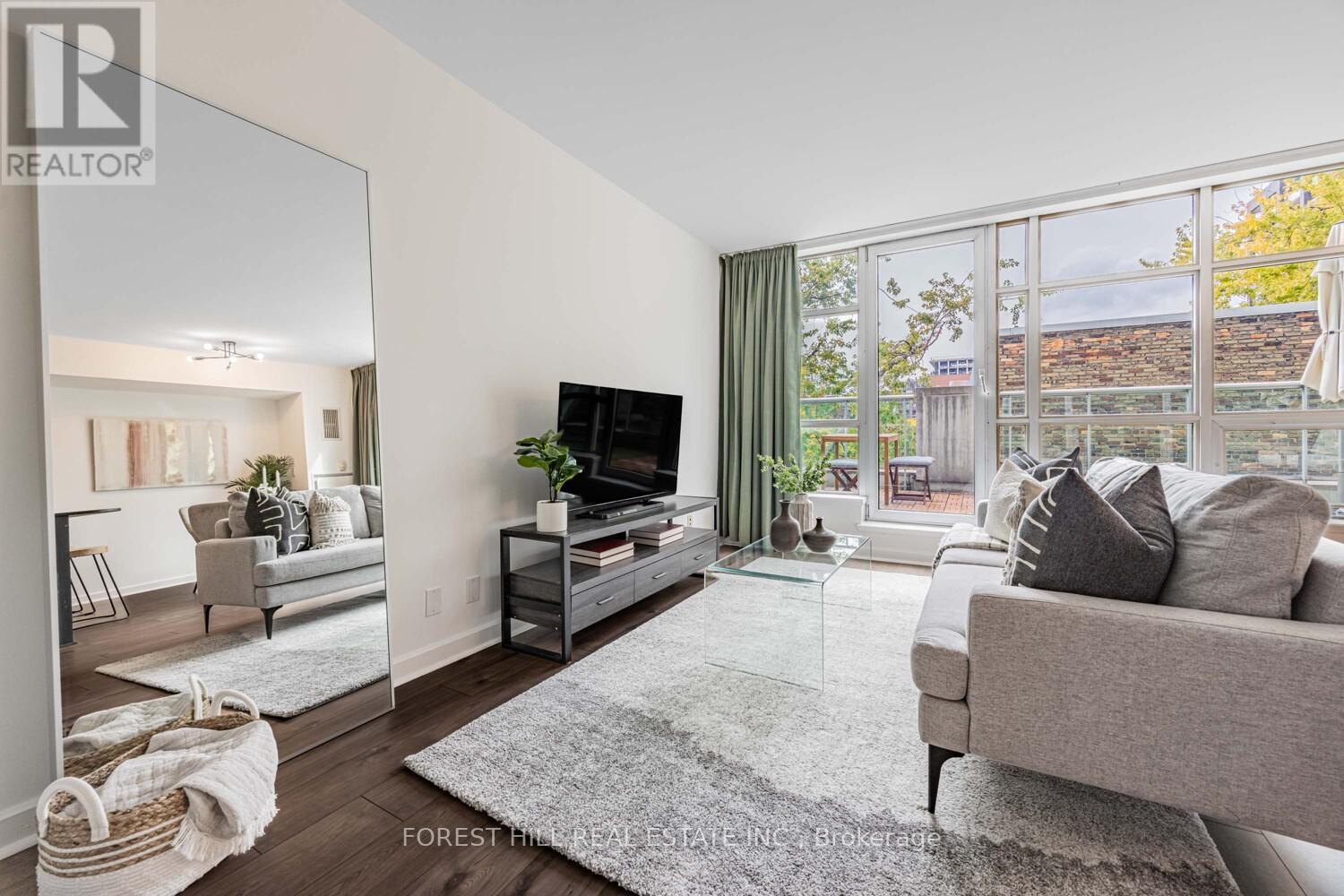 306 - 350 Wellington Street W, Toronto, Ontario  M5V 3W9 - Photo 6 - C12477707