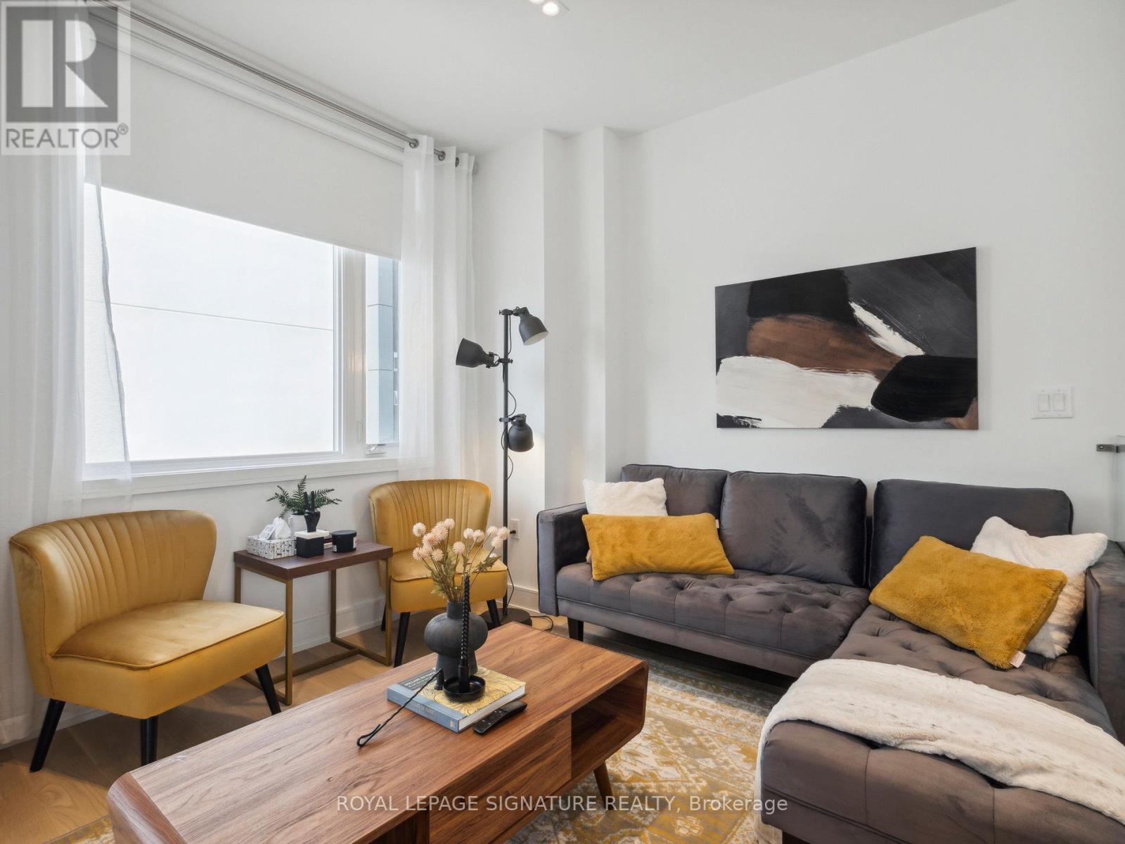 1 Flax Field Lane, Toronto, Ontario  M2N 0L5 - Photo 13 - C12477718
