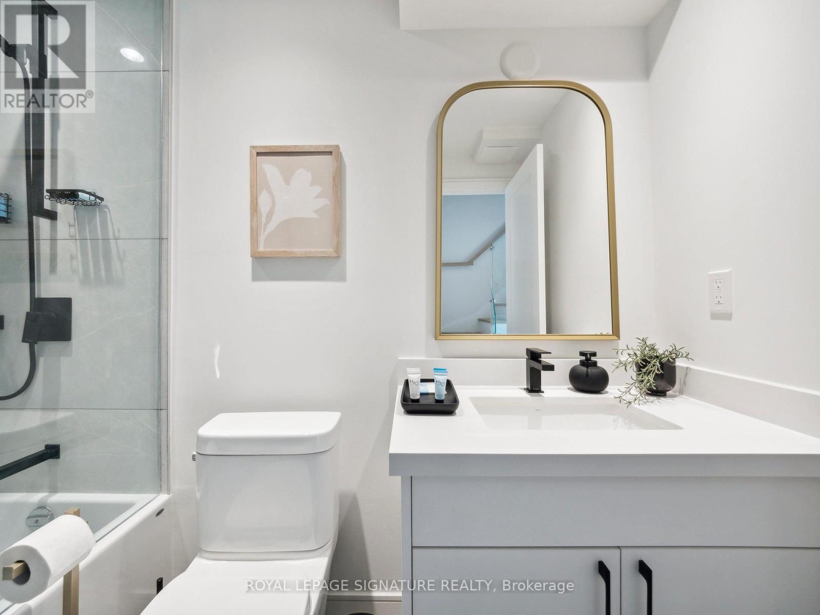 1 Flax Field Lane, Toronto, Ontario  M2N 0L5 - Photo 32 - C12477718
