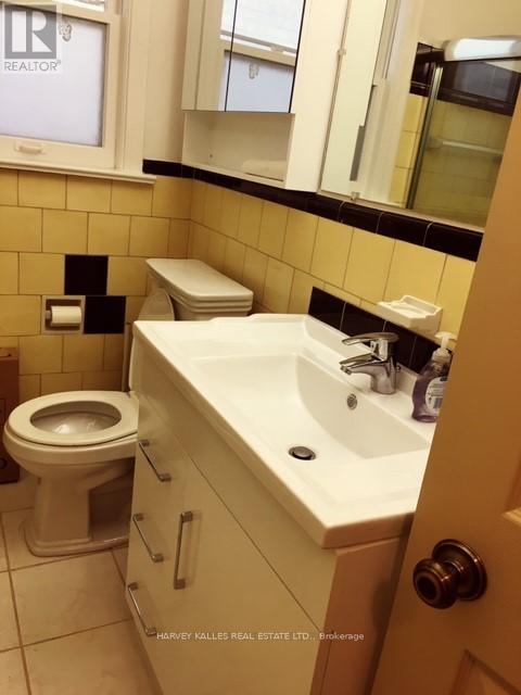 Main - 222 Joicey Boulevard, Toronto, Ontario  M5M 2V5 - Photo 5 - C12477741